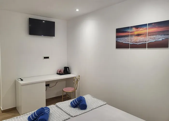 Old Town Nocleg ze śniadaniem 3*